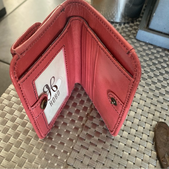 Hobo Real Leather Salmon Pink Leather Wallet - Picture 4 of 9